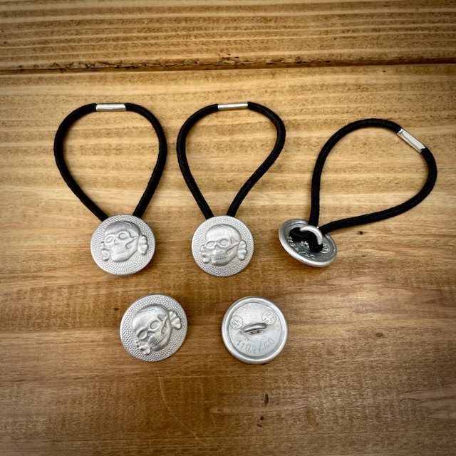 2026:"SS" Skull Hair Gum